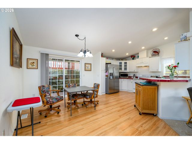 148 BRENDA Pl, Canyonville, OR 97417