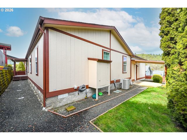 148 BRENDA Pl, Canyonville, OR 97417