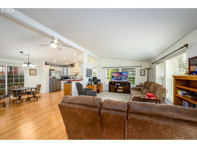 148 BRENDA Pl, Canyonville, OR 97417