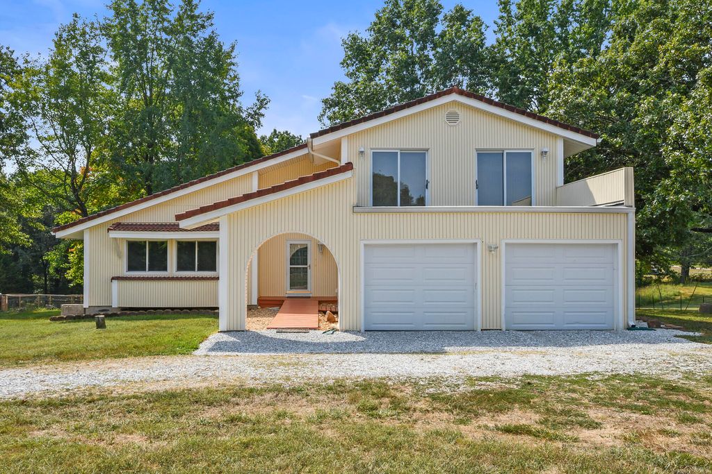 2370 South Bonnie Lee Lane, Rogersville, MO 65742