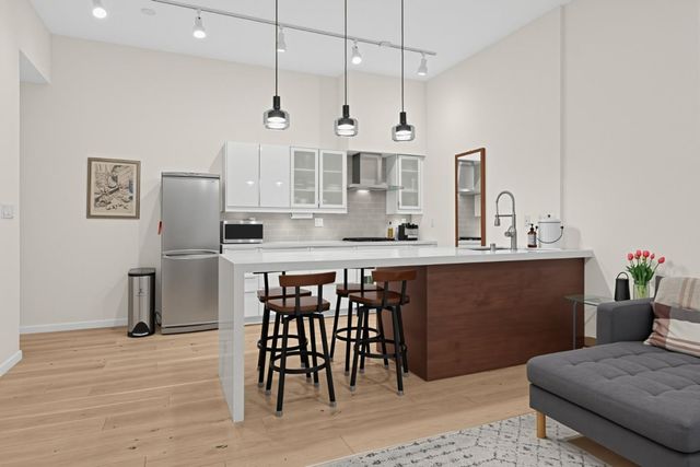 649 Lyon Street 649, San Francisco, CA 94117
