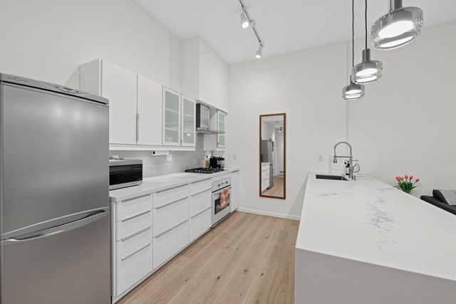 649 Lyon Street 649, San Francisco, CA 94117