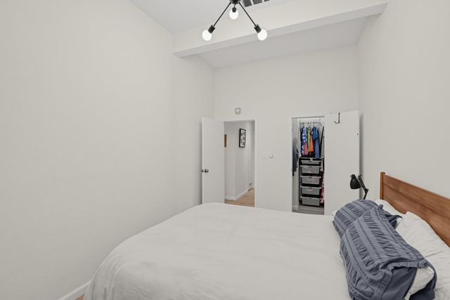 649 Lyon Street 649, San Francisco, CA 94117