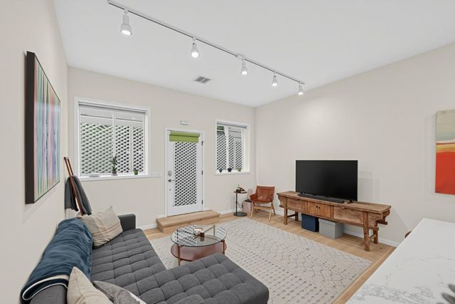 649 Lyon Street 649, San Francisco, CA 94117