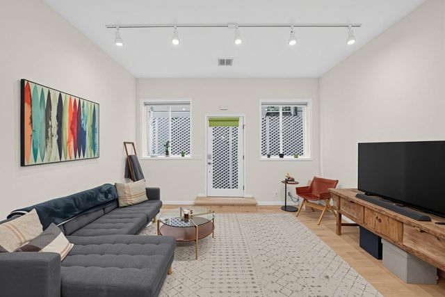 649 Lyon Street 649, San Francisco, CA 94117