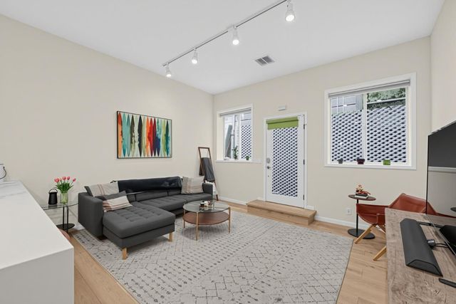 649 Lyon Street 649, San Francisco, CA 94117