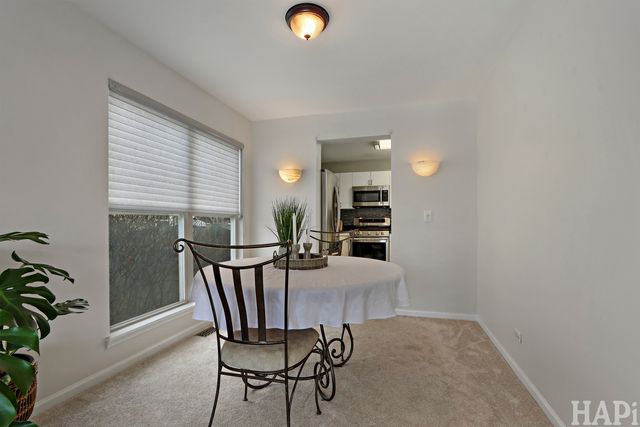 49 W Dahlia Lane, Round Lake Beach, IL 60073