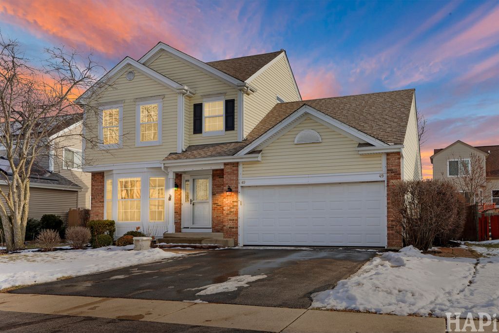 49 W Dahlia Lane, Round Lake Beach, IL 60073