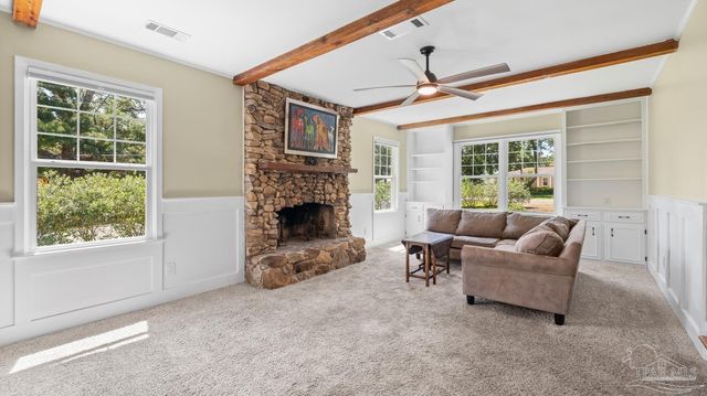 420 Fairpoint Dr, Gulf Breeze, FL 32561