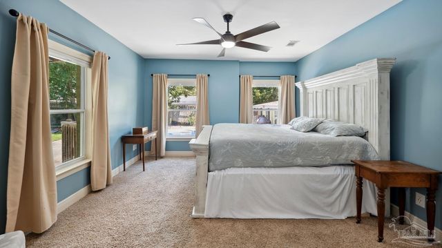 420 Fairpoint Dr, Gulf Breeze, FL 32561