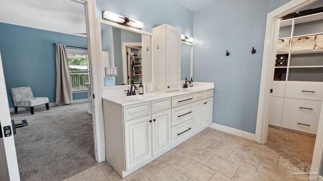 420 Fairpoint Dr, Gulf Breeze, FL 32561