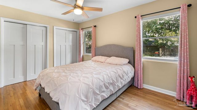 420 Fairpoint Dr, Gulf Breeze, FL 32561