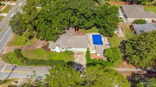 420 Fairpoint Dr, Gulf Breeze, FL 32561