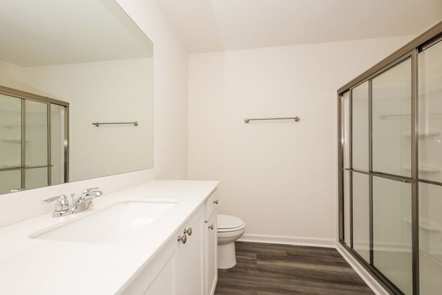 1070 Large Poppy Dr, La Vergne, TN 37086