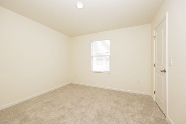 1070 Large Poppy Dr, La Vergne, TN 37086