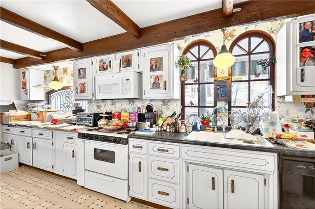 280 Vaneal Rd, South Franklin, PA 15301