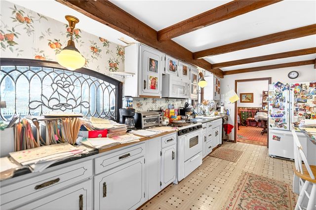 280 Vaneal Rd, South Franklin, PA 15301