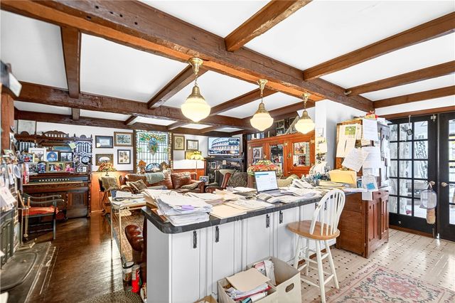 280 Vaneal Rd, South Franklin, PA 15301