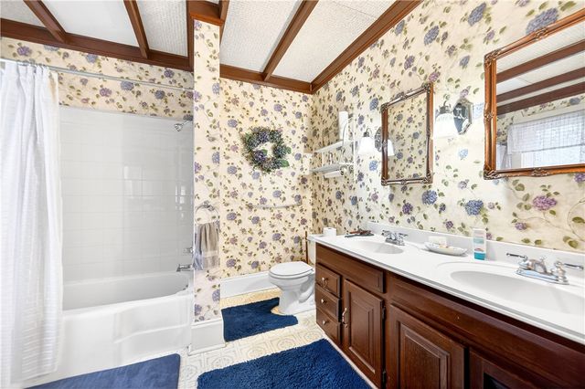 280 Vaneal Rd, South Franklin, PA 15301