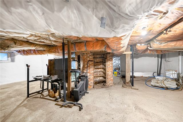 280 Vaneal Rd, South Franklin, PA 15301