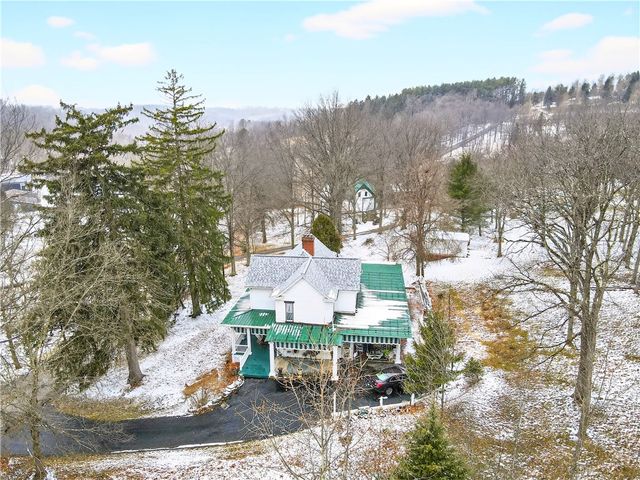 280 Vaneal Rd, South Franklin, PA 15301