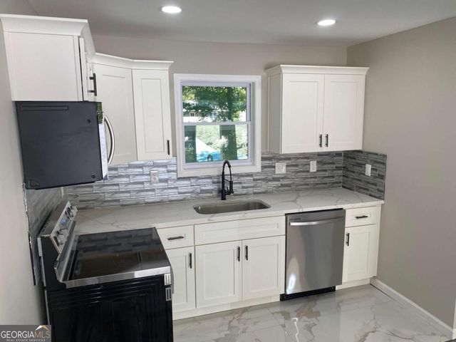 1413 Silver Lake Drive, Norcross, GA 30093