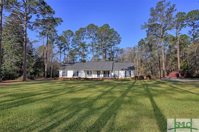 3193 Old Groveland Road, Pembroke, GA 31321