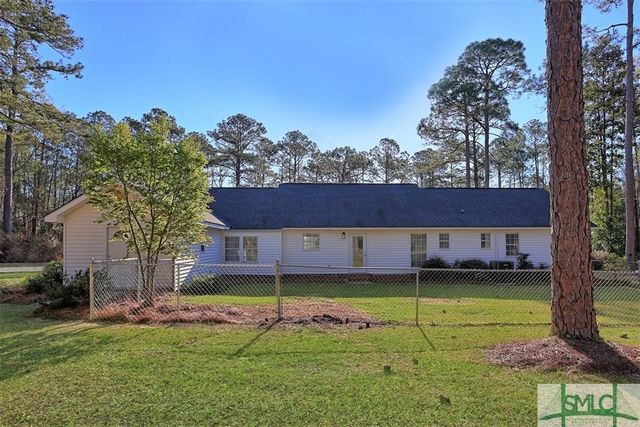 3193 Old Groveland Road, Pembroke, GA 31321