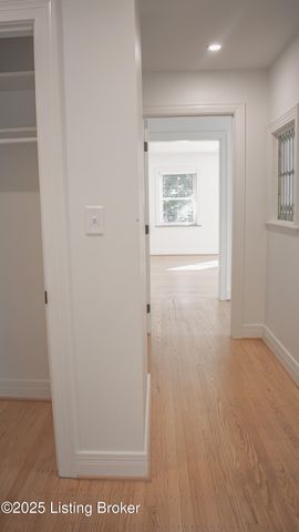 2725 Brownsboro Rd 2, Louisville, KY 40206