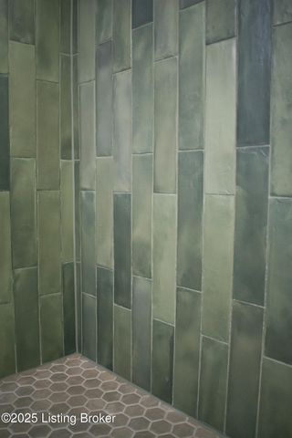 2725 Brownsboro Rd 2, Louisville, KY 40206