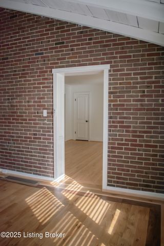 2725 Brownsboro Rd 2, Louisville, KY 40206