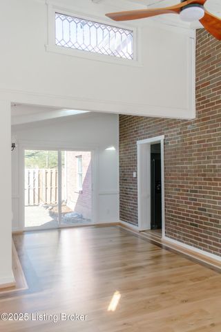 2725 Brownsboro Rd 2, Louisville, KY 40206