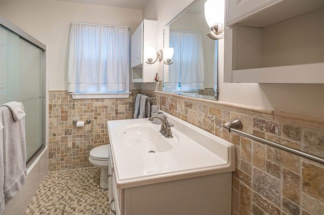 223 COLORADO Drive, Erie, PA 16505