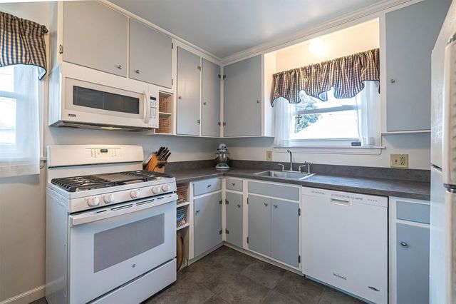 223 COLORADO Drive, Erie, PA 16505