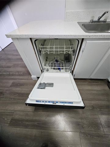 216 Lake Pointe Dr 227, Oakland Park, FL 33309