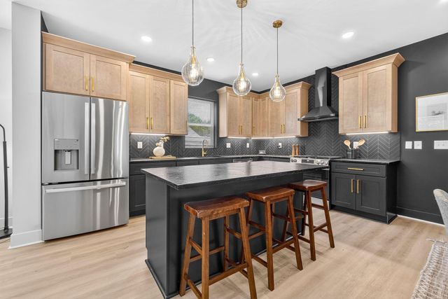 1060 Campbell Avenue, Columbus, OH 43223