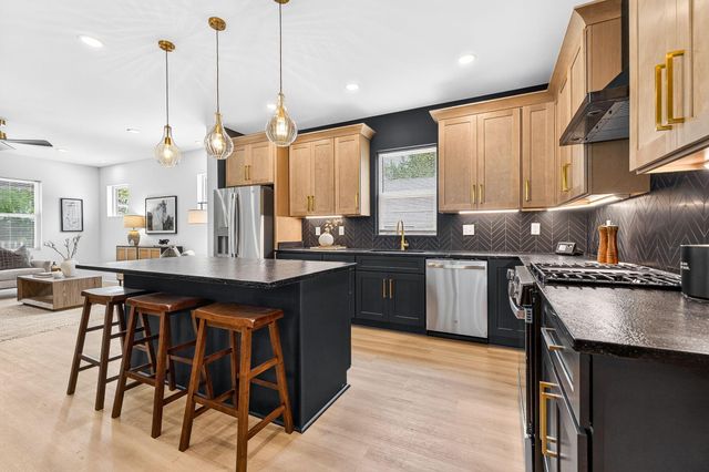 1060 Campbell Avenue, Columbus, OH 43223