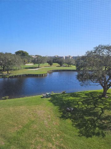 9441 Live Oak Pl 407, Davie, FL 33324