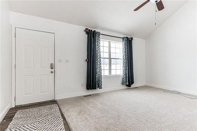 5420 N Randolph Road, Kansas City, MO 64119