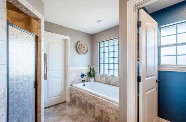 5000 Green Tree Blvd, Midland, TX 79707