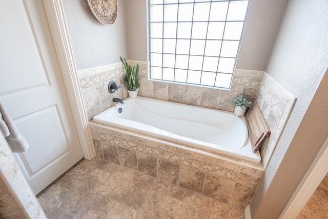 5000 Green Tree Blvd, Midland, TX 79707