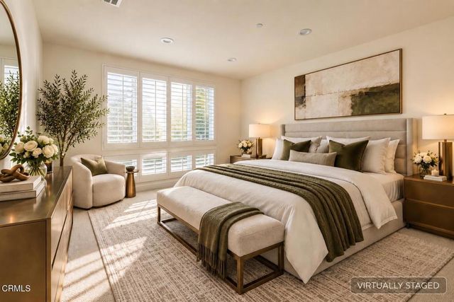 10609 Bloomfield Street 207, Los Angeles, CA 91602