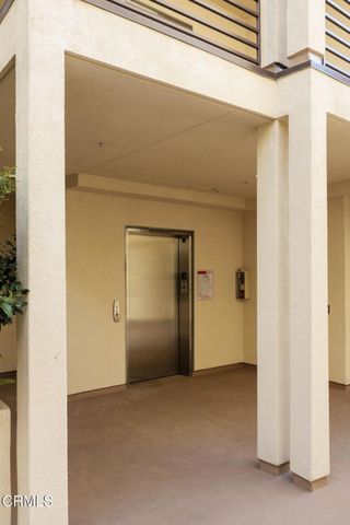 10609 Bloomfield Street 207, Los Angeles, CA 91602