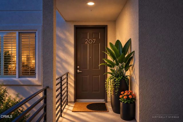 10609 Bloomfield Street 207, Los Angeles, CA 91602
