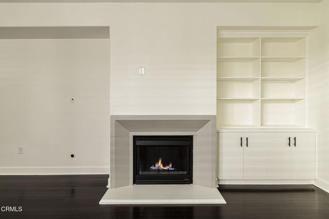 10609 Bloomfield Street 207, Los Angeles, CA 91602