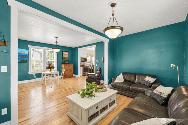 2227 E Harrison Street, Tacoma, WA 98404