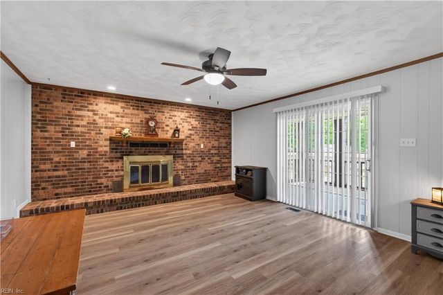 903 Susan CT, Hampton, VA 23661