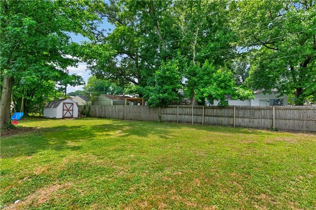 903 Susan CT, Hampton, VA 23661