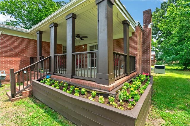 903 Susan CT, Hampton, VA 23661