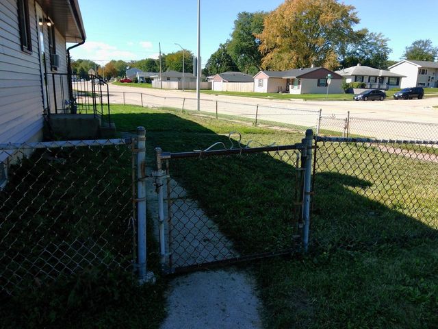1601 Roosevelt AVENUE, Racine, WI 53406